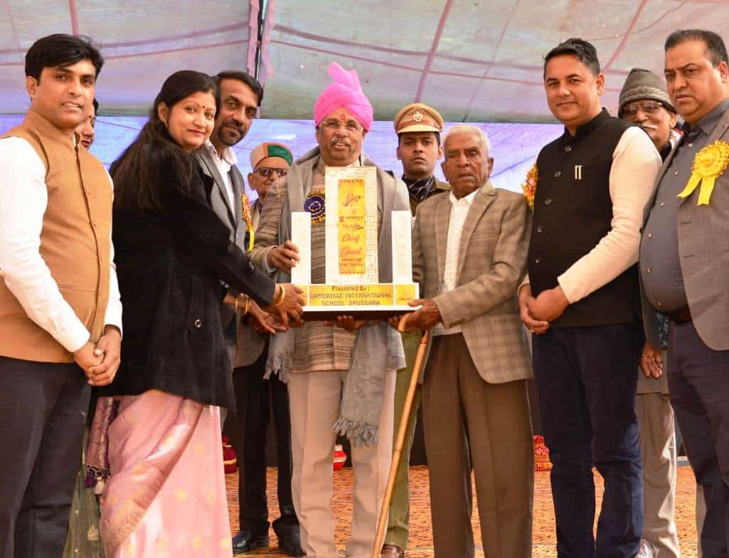 राज्यपाल ने विद्यार्थियों को नैतिक शिक्षा प्रदान करने पर बल दिया