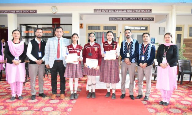 DAV Manali: डीएवी पब्लिक स्कूल मनाली में गांधी जयंती पर विभिन्न गतिविधियों का आयोजन