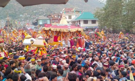 राज्यपाल ने किया अंतरराष्ट्रीय कुल्लू दशहरे का शुभारम्भ